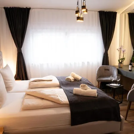 Grand Hotel